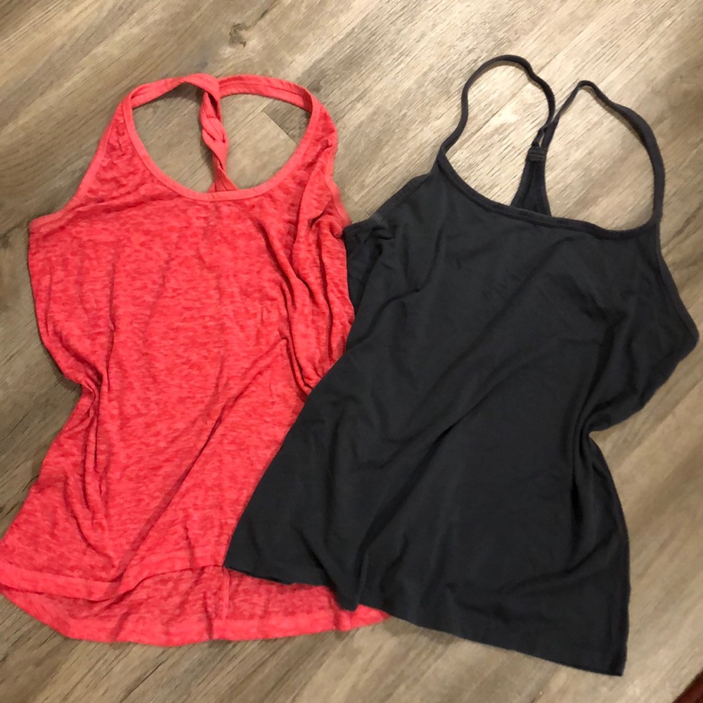💗 Two Workout Tanks